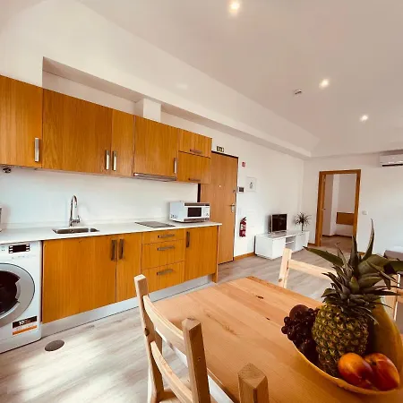 Living X فونشال