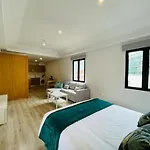 Living X Apartment Funchal (Madeira)