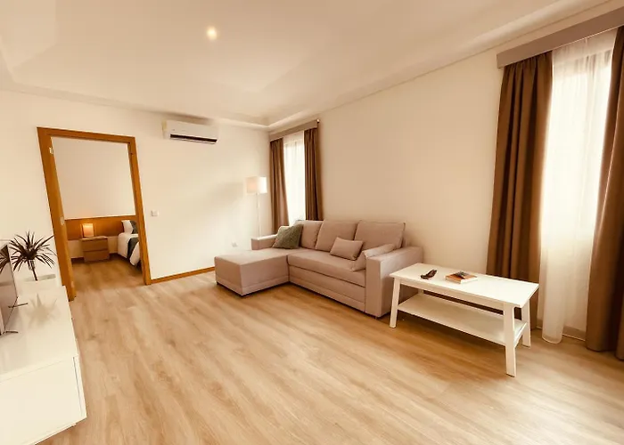 Living X * Funchal (Madeira)