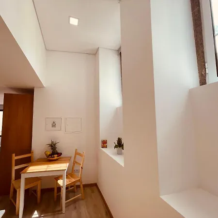 Living X Apartament *