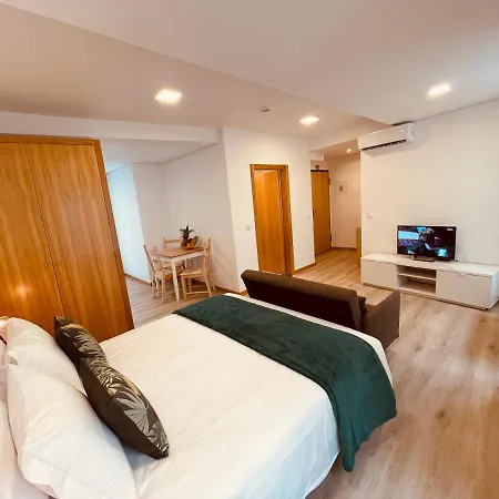 Living X Apartment *