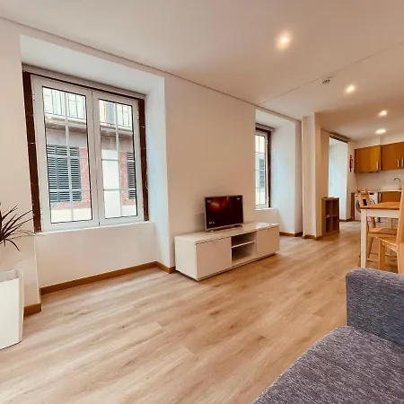 Living X Apartment *